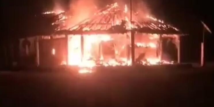 Incêndio em escola na terra indígena Xacriabá